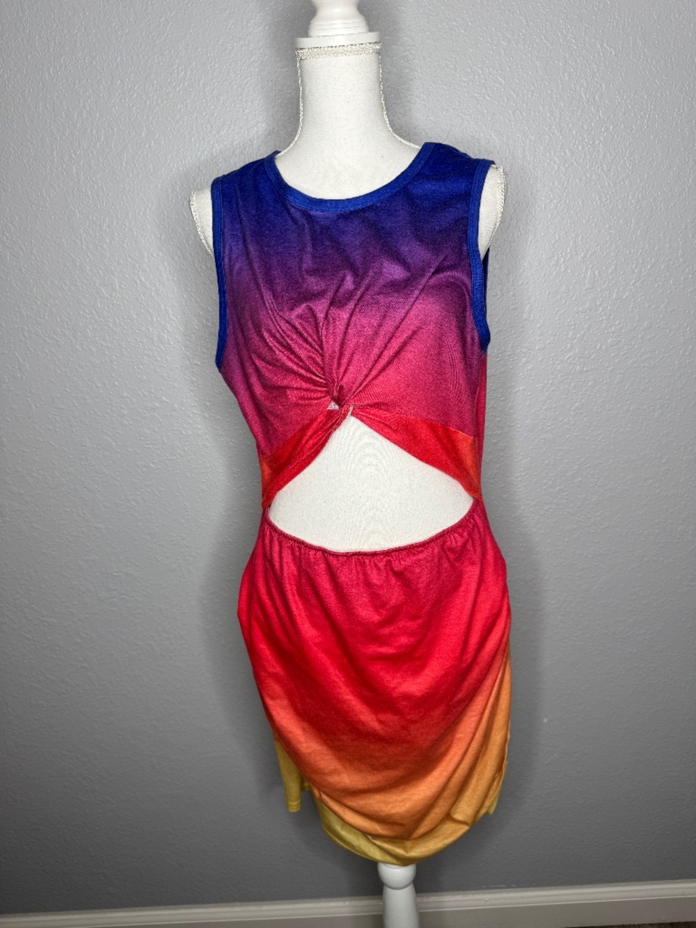 Sleeveless Hollow out Twist Bodycon Dress Ombre Rainbow XL casual or nightlife - Picture 2 of 13